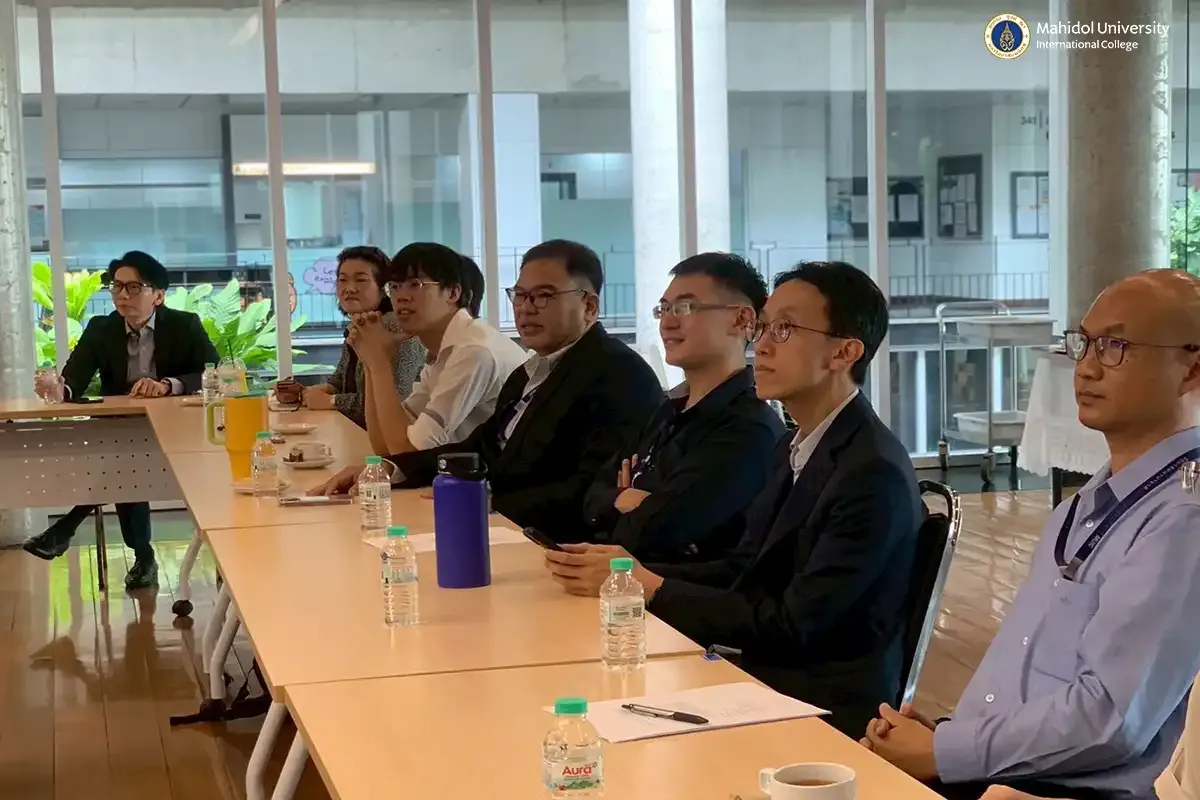 Science Division Holds Advisory Board Meeting